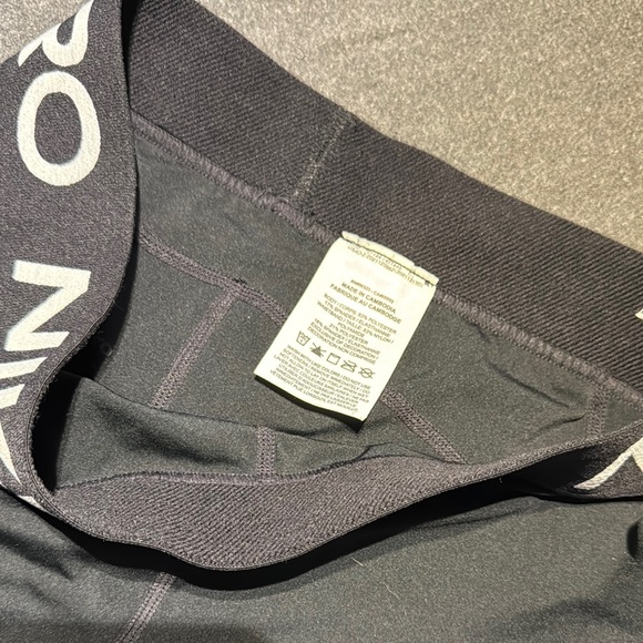 Nike Pro Women's Black Shorts - Picture 3 of 4